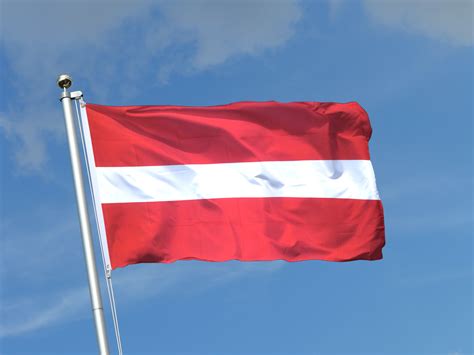 Latvia face cover ist eine leichte und ultraatmungsaktive zweilagige schutzmaske mit lettland flagge gesichtsmaske waschbare baumwolle tuch stoff verstellbarlettische geschenk. Latvia - 3x5 ft Flag (90x150 cm) - Royal-Flags