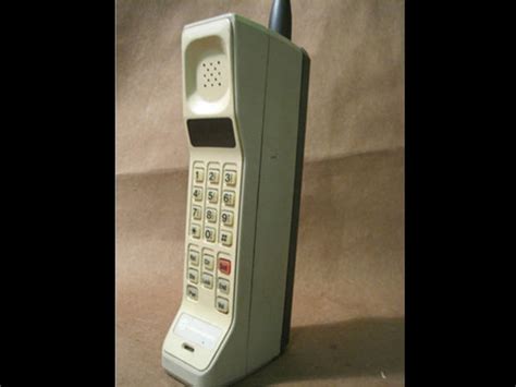 Motorola Dynatac 8000x 1983 The Evolution Of