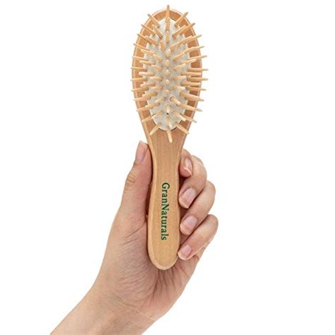 Best Travel Hair Brush To Have In Your Backpack