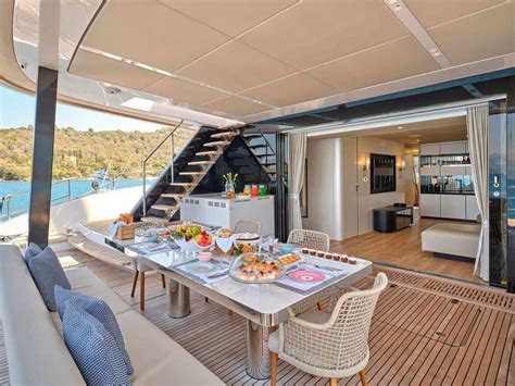 Genny Alquiler De Catamaranes De Lujo Sunreef En Grecia Worldwide
