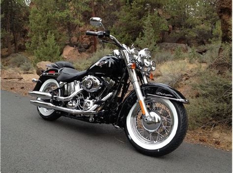 Read softail reviews by experts, explore january promo & loan simulation and compare specifications, mileage in indonesia, harley davidson has discontinued the harley davidson softail deluxe and this motor variant is out of production. Buy 2013 Harley-Davidson FLSTN - Softail Deluxe on 2040motos