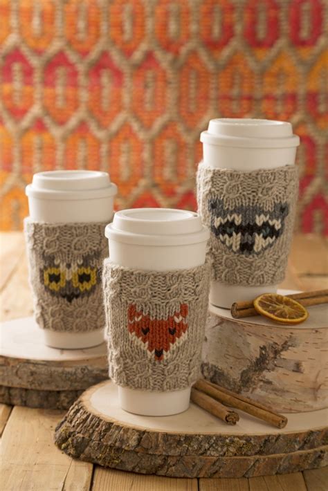 25 Diy Coffee Cup Cozy Tutorials And Patterns Shelterness