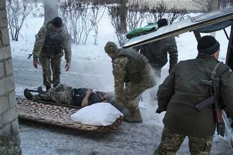 Ukraine Deaths Mount As Government Troops Russian Backed Fighters
