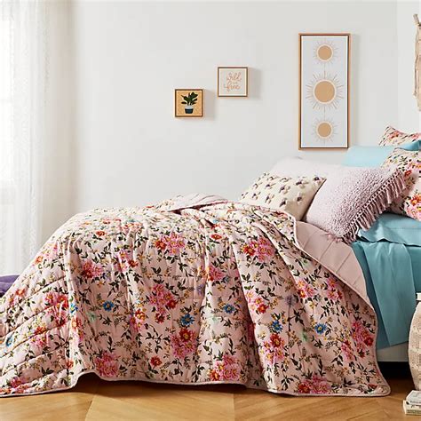 Wild Sage Floral Garden 2 Piece Twintwin Xl Quilt Set Bed Bath And Beyond