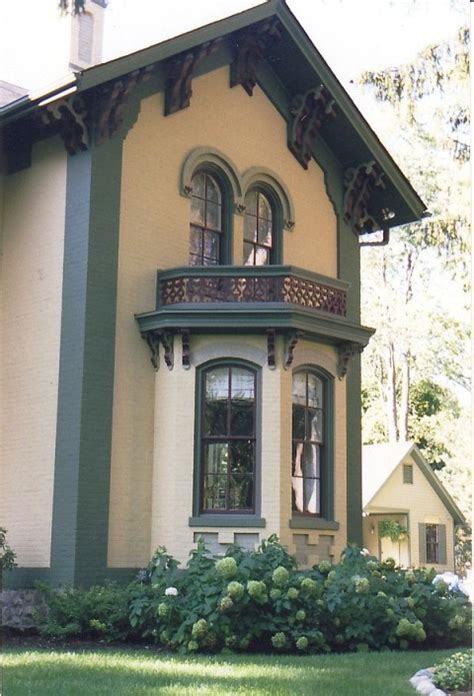Italianate Victorian Historic House Colors