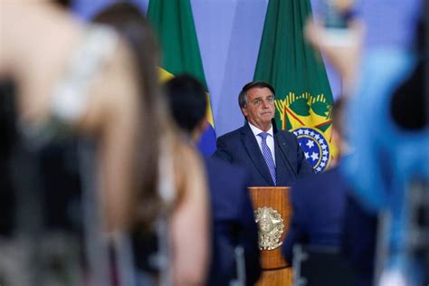 Brazilian Senate Report Withdraws Calls To Charge President Jair