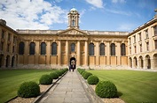 A Regal Welcome: The Doors Open for Our Students at Queen’s College, Oxford