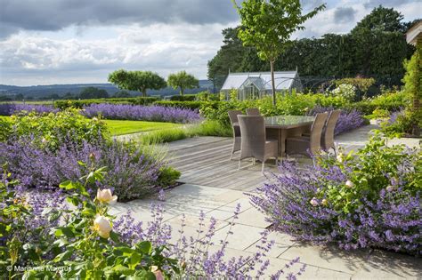 The Best Garden Designs And Landscapes Have Been Celebrated At The Sgd