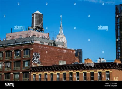 Rooftop Water Tower Hi Res Stock Photography And Images Alamy