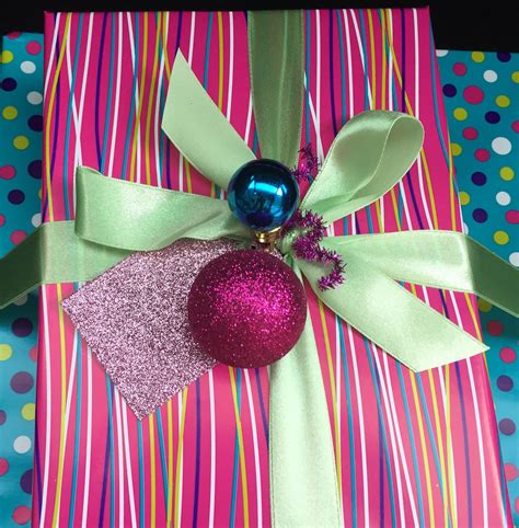 Pin By To And From On Gorgeous Ts Pretty Presents T Wrapping