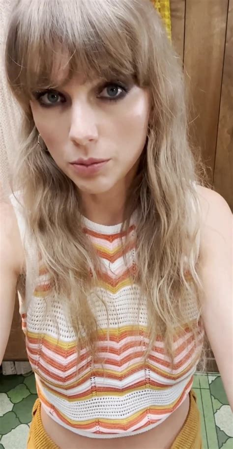 Super Sexy Taylor Swift Selfie Amazing Body Rcelebrityselfies