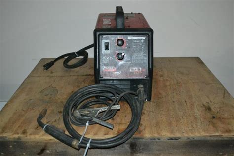 Lincoln Electric Weld Pak 3200hd 90 Amp Wire Feed Welder The