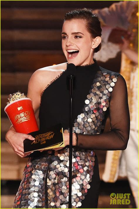Emma Watson Wins Best Actor At Mtv Awards Celebates Diversity In