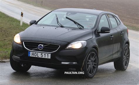 Spyshots Volvo Xc40 Test Mule Captured Once Again Spy Shots Of Cars