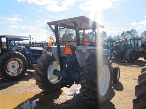 The european fordson brand and us ford brand were consolidated in 1964 with the creation of a global tractor line. FORD 7600 FARM TRACTOR, S/N BD67355, PTO, REMOTE, CANOPY ...