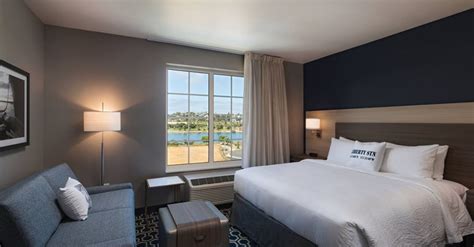 Hotel Towneplace Suites By Marriott San Diego Airportliberty Station
