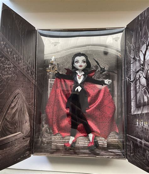 Mattel Creations Monster High Skullector Dracula Doll 2022 Le New In