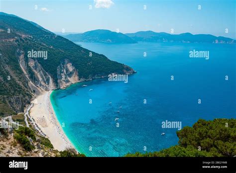 Vista Aérea De La Playa Myrtos En La Isla Jónica De Kefalonia En Grecia