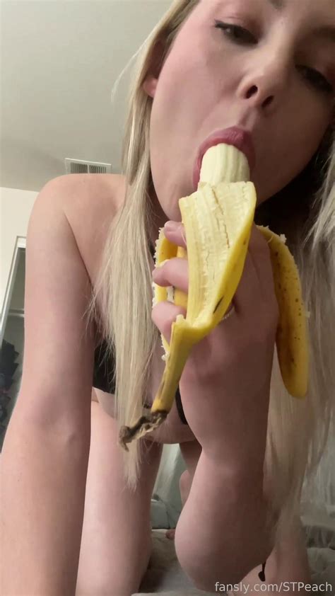 Stpeach Banana Deepthroat Blowjob Ppv Fansly Video Leaked Onlyfans