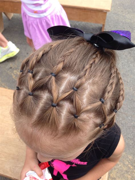 Little Girl Hairstyle Cute Hair For Dance Recital Easy Toddler