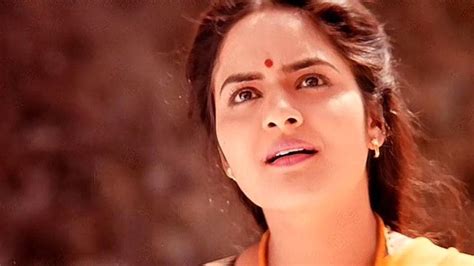 Roja Girl Madhoo All Set To Make Her Tv Debut With Aarambh Tv
