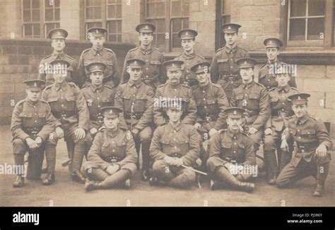 Vintage Photograph Of Ww1 British Army Soldiers Stock Photo Alamy