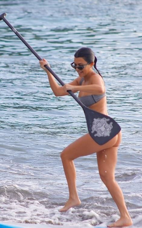 Kourtney Kardashian Sexy In Costa Rica 27 Photos The Fappening