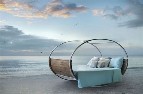 Spectacular Outdoor Daybeds For Relaxing In The Sun