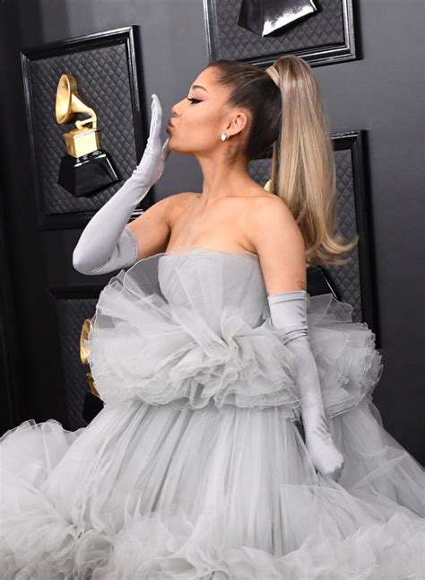Ariana Grande S Grammys Look Is The Biggest Fluffiest Poofiest Dress You Ve Ever Seen