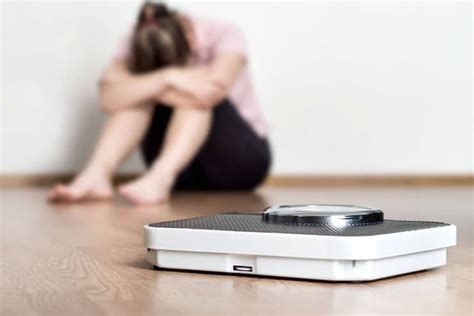Lung cancer is the leading cause of cancer deaths in women and men both in the united states and throughout the. 5 Early Warning Signs That You Might Have Lung Cancer ...