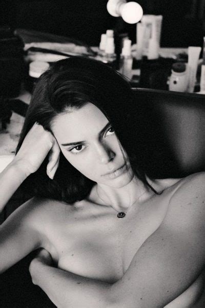 Kendall Jenner Strips Completely Naked For New Photoshoot As She Shuts