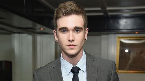 Meet Gabriel Kane Daniel Day Lewis Hot And Talented 20 Year Old Son Entertainment Tonight