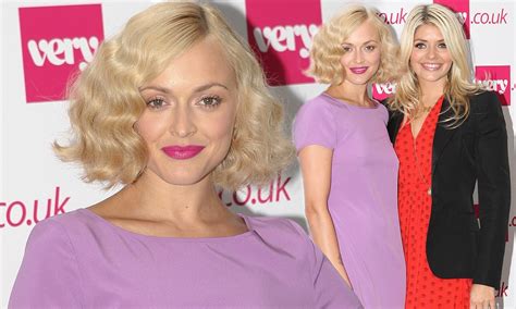 London Fashion Week Fearne Cotton Sports Bouffant Hair At Her Very