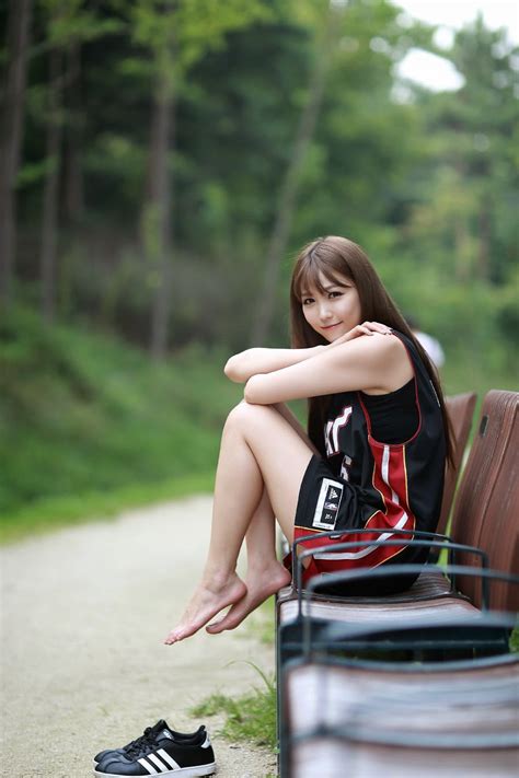 Lovely Lee Eun Hye In Outdoor Photo Shoot ~ Cute Girl Asian Girl Korean Girl Japanese Girl