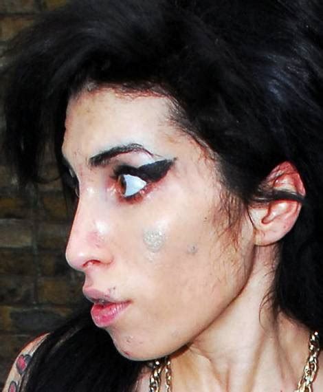 Heavy Make Up Fails To Conceal The State Of Amy Winehouses