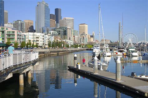 Pier 66 Marina Seattle Skyline Photograph By Gino Rigucci