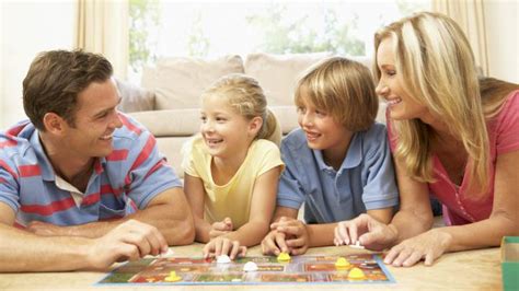 Juegos que se puedan jugar en casa. CORONAVIRUS La importancia de jugar en casa con los niños ...