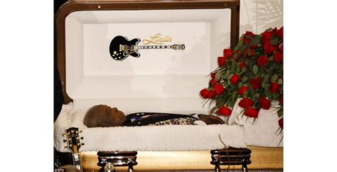 Photos Of Celebrity Open Casket Funerals That Will Shock You