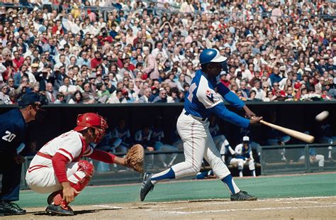 braves salute hank aaron with new uniforms