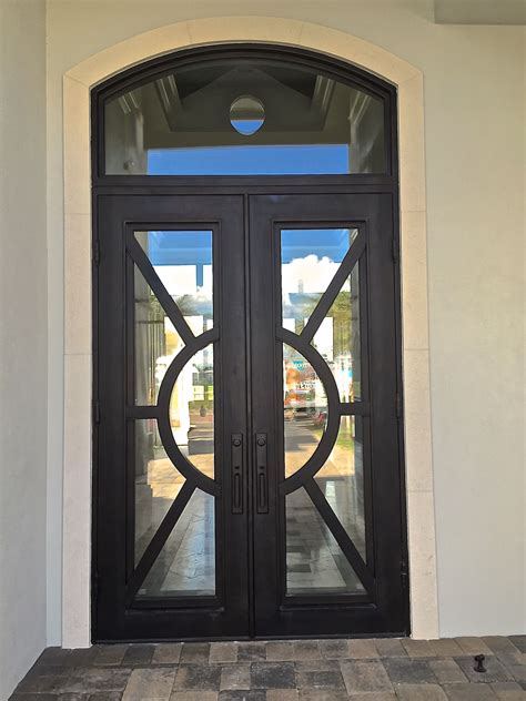 Unique Contemporary Styling On This Wrought Iron Door Create The Wow