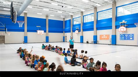 2017—lois Lobit Elementary And Elva Lobit Middle School Texas School