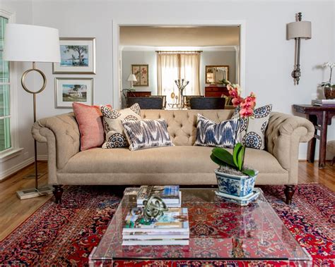 Traditional Modern Living Room