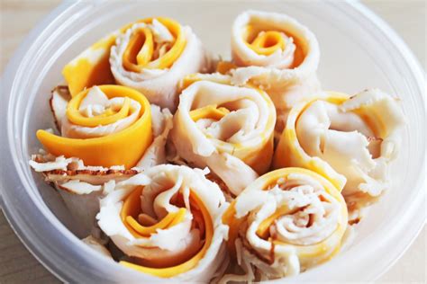 Easy To Make Snacks Turkey And Cheese Rolls Recipe Healthy Snacks