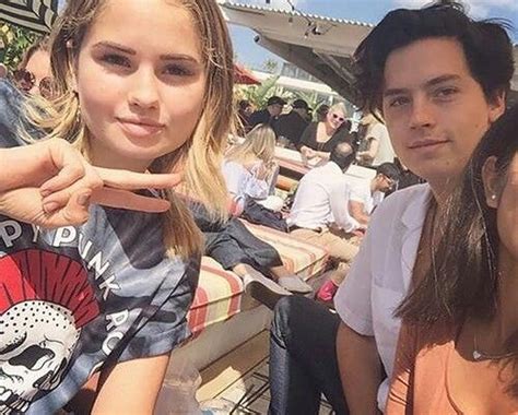 Debby Ryan And Cole Sprouse From The Suite Life On Deck Famosos