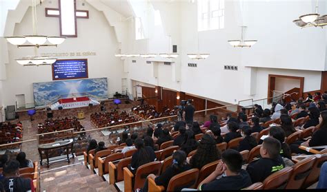 Un Domingo De Reencuentro Iglesia Universal