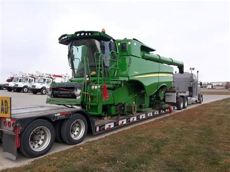 How To Load A Combine Tractor Transport