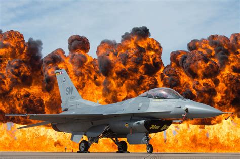 F 16 Viper Combat Capability Demonstration At The Fort Worth Alliance