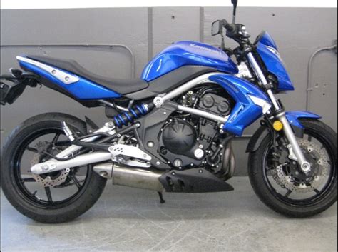 This year also brings a darkened paintjob for the frame, further stressing the aggressive nature of the bike. Buy 2009 Kawasaki Er-6n ER650 ER 650 ER650C ER6N on 2040motos