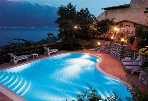 Maybe you would like to learn more about one of these? Hotel Al Rio Se in Limone sul Garda, vanaf € 99 | Destinia