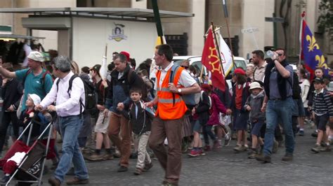 Pèlerinage De Chartres De Tradition Parisfrance 16 Mai 2016 Youtube